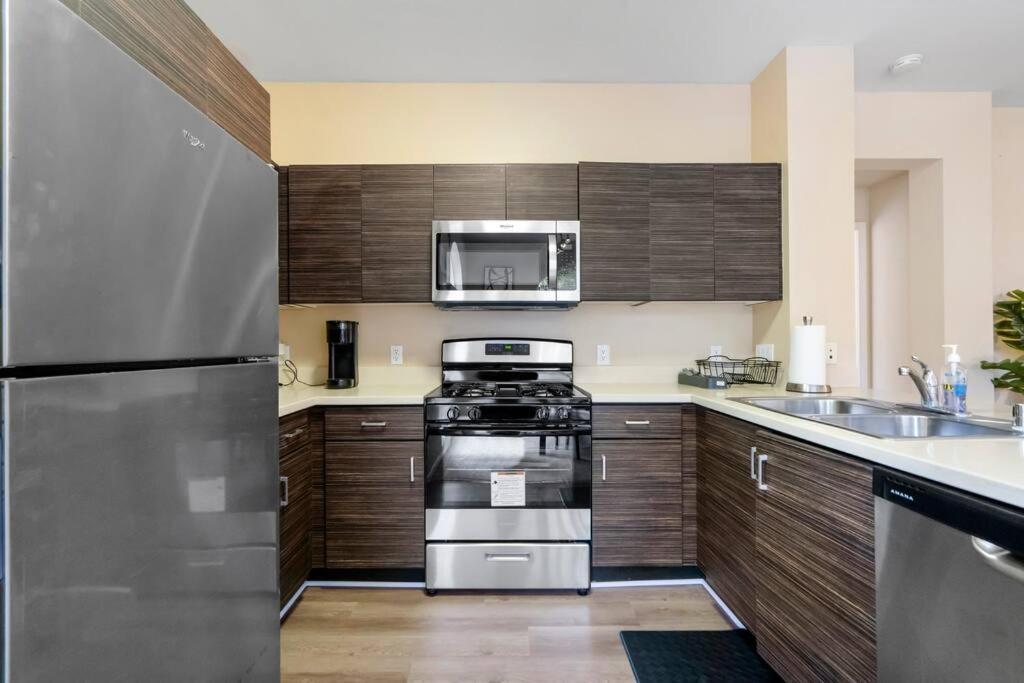 Apartament Lovely & Coxy 2Br/2Ba! 5Min To Disney! Anaheim Zewnętrze zdjęcie